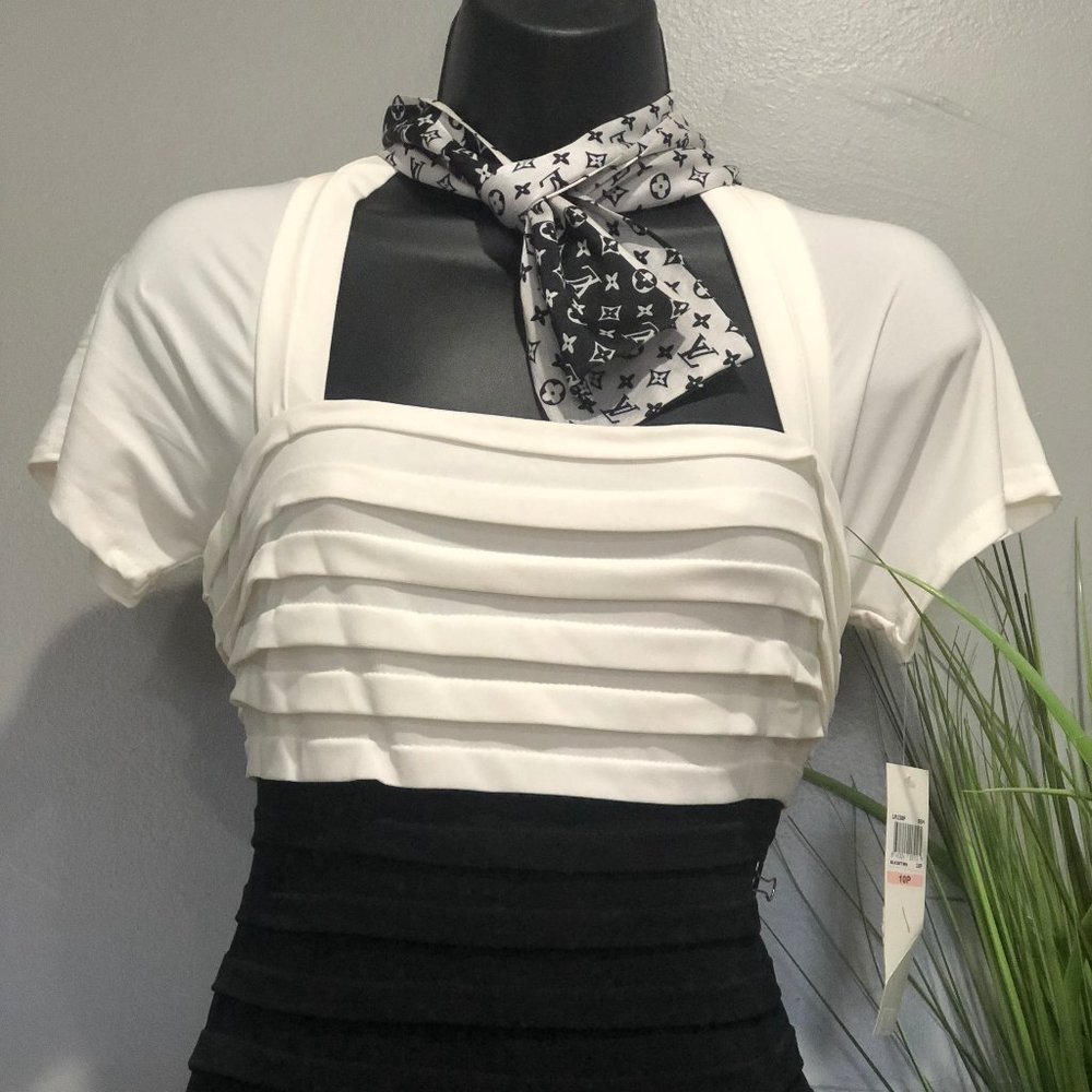TWO -TONED  RUFFLE DRESS - Picture 6 of 13